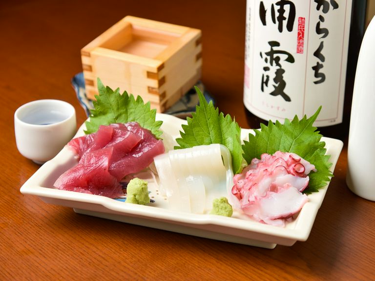 鮮度の良い旬の魚は格別の味わい『刺身三点盛合わせ』