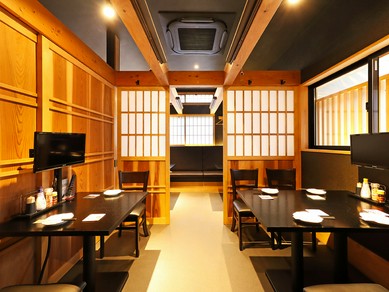 気の置けない友人との食事会や飲み会に、ゆっくり過ごせる空間