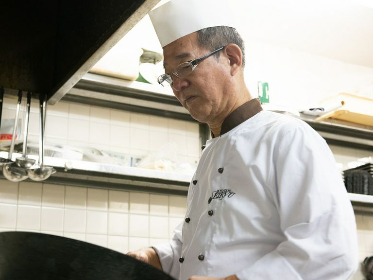 納得いくまで試作を繰り返し、自信をもって提供される珠玉の料理