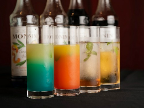 通常の飲み放題に＋200円でカクテルも飲み放題OK