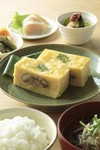 ご飯・お椀・小鉢二品・香の物・ミニデザート付き