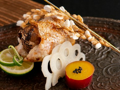 皮目はパリッと、身はふっくら『焼き物　のどくろ』