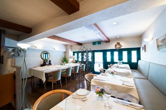 しみじみと素材本来の味を楽しめる、シェフ自慢のコース料理