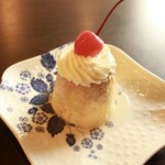 カスカラシロップを使用した自家製プリン