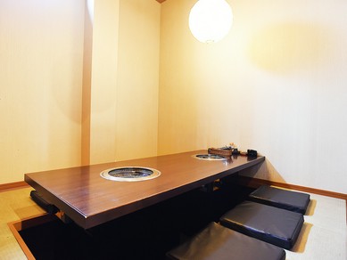 洗練された和の個室で、ワンランク上の会食を