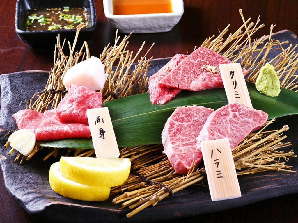 肉本来の旨みを赤身で食べ比べ『和牛赤身　3種盛り』