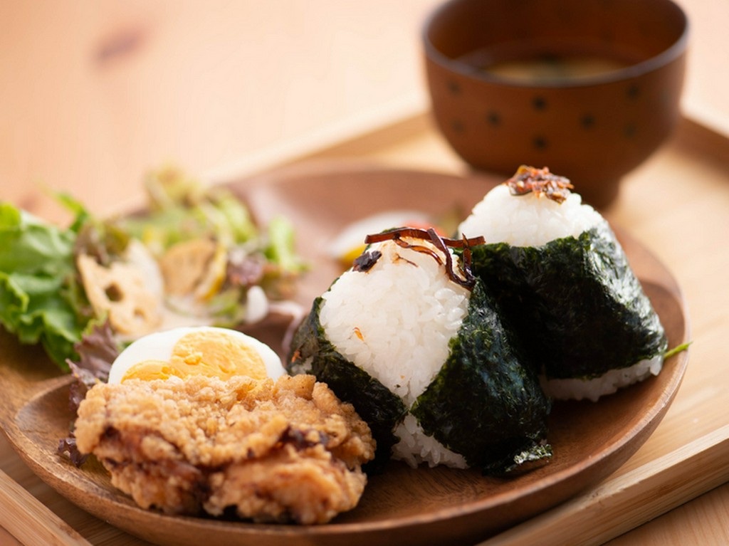 2種類のおにぎりを選べる『おにぎりプレート』