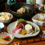 口当たりの良い透き通るような味を目指す和食は、ヘルシーで体に優しい料理です。食材の旨みを活かすためにほどよい主張に抑えられた味付けは、シンプルながらも物足りなさを一切感じさせません。