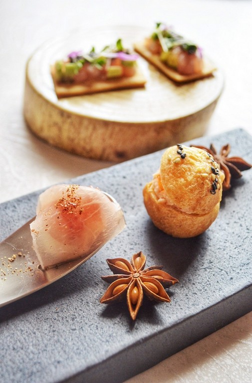 ※ランチタイムにディナーと同じコースの提供も承れます