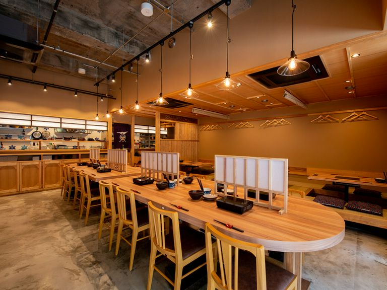 使い勝手の良さ抜群。人数やシーンに応じた多様な座席タイプ