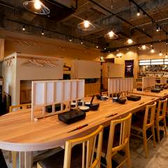 伝統の『もつ鍋』を肩ひじ張らずに楽しめる、入りやすさが魅力