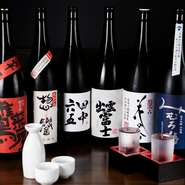 日本酒は、ラム肉のさまざまな部位のジンギスカンや刺身など、それぞれの料理のおいしさを引き立てるものをそろえています。料理とのマリアージュを楽しむのも一興です。