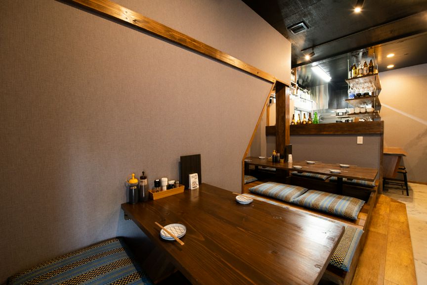 デートから宴会まで、掘りごたつの座敷