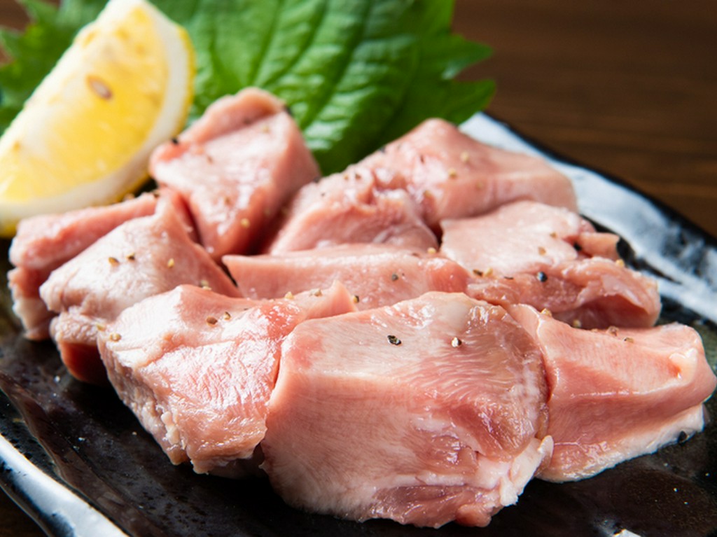 やわらかジューシー『厚切り上ラムタン』