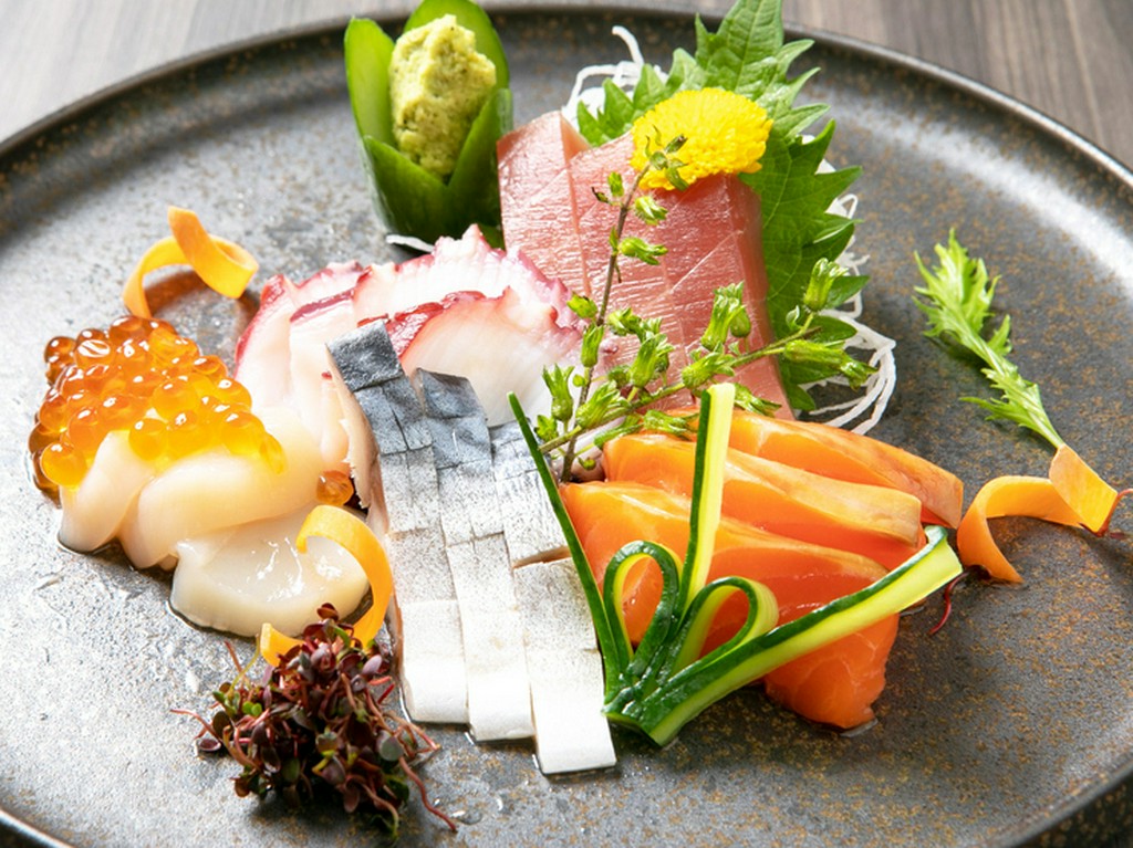 豪華な盛り合わせを1人前から注文できる『お刺身盛り合わせ』