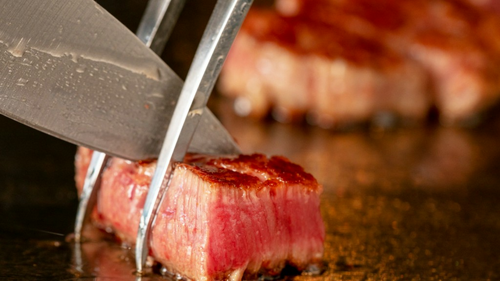 厳選したA5ランクの黒毛和牛を使用したステーキ