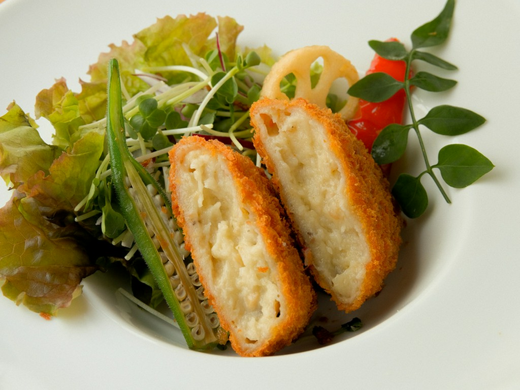 『室津産牡蠣クリーミーコロッケ』