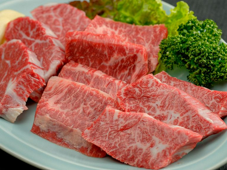 三種のハラミが楽しめる満足感の高い一皿『ハラミの三種盛り』