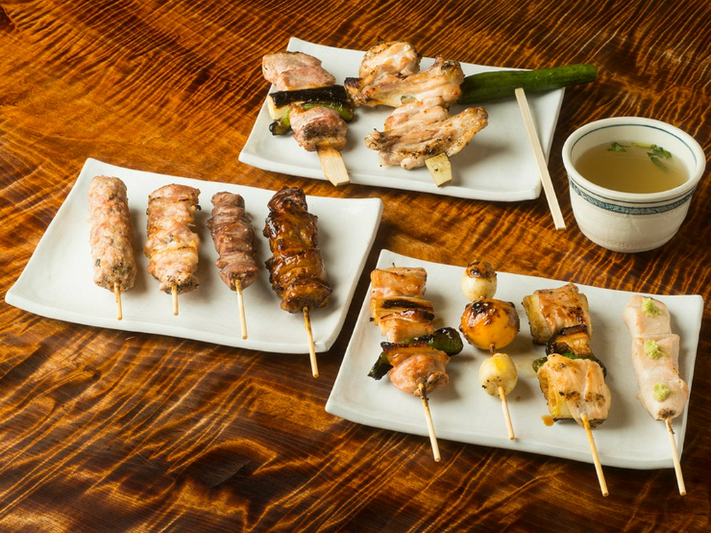 12品で鶏1羽の多彩な味わいを堪能する『フルコース』12品