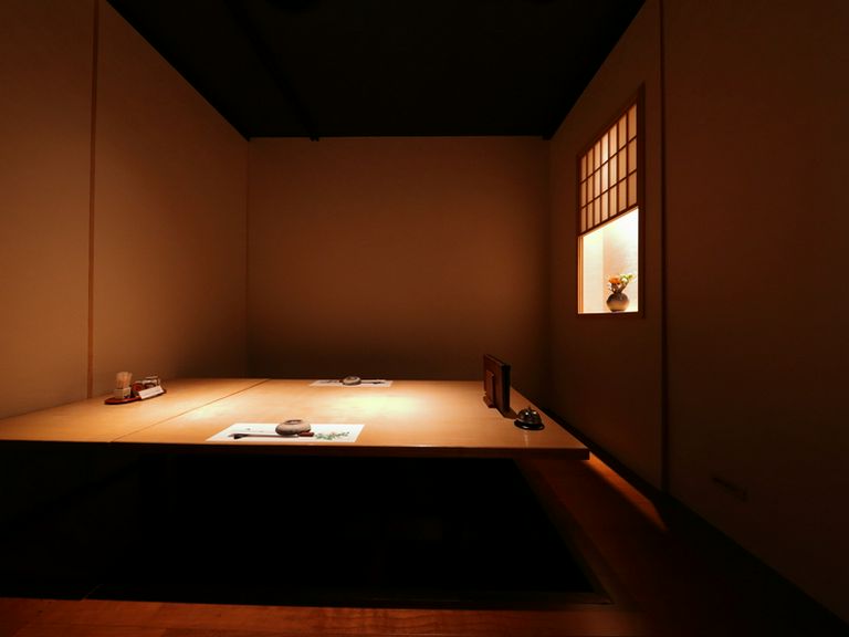 最多12人までの掘りごたつの個室