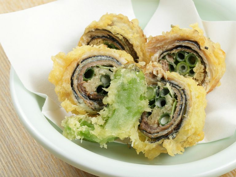 カリッと揚げた香味豊かな『イワシのネギロール』