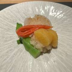 毎月仕立てが異なる『北海海鮮石焼』