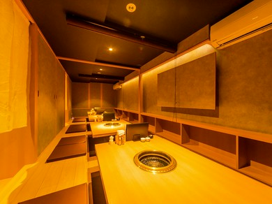  シックでオシャレな雰囲気が、料理のおいしさをより引き立てる