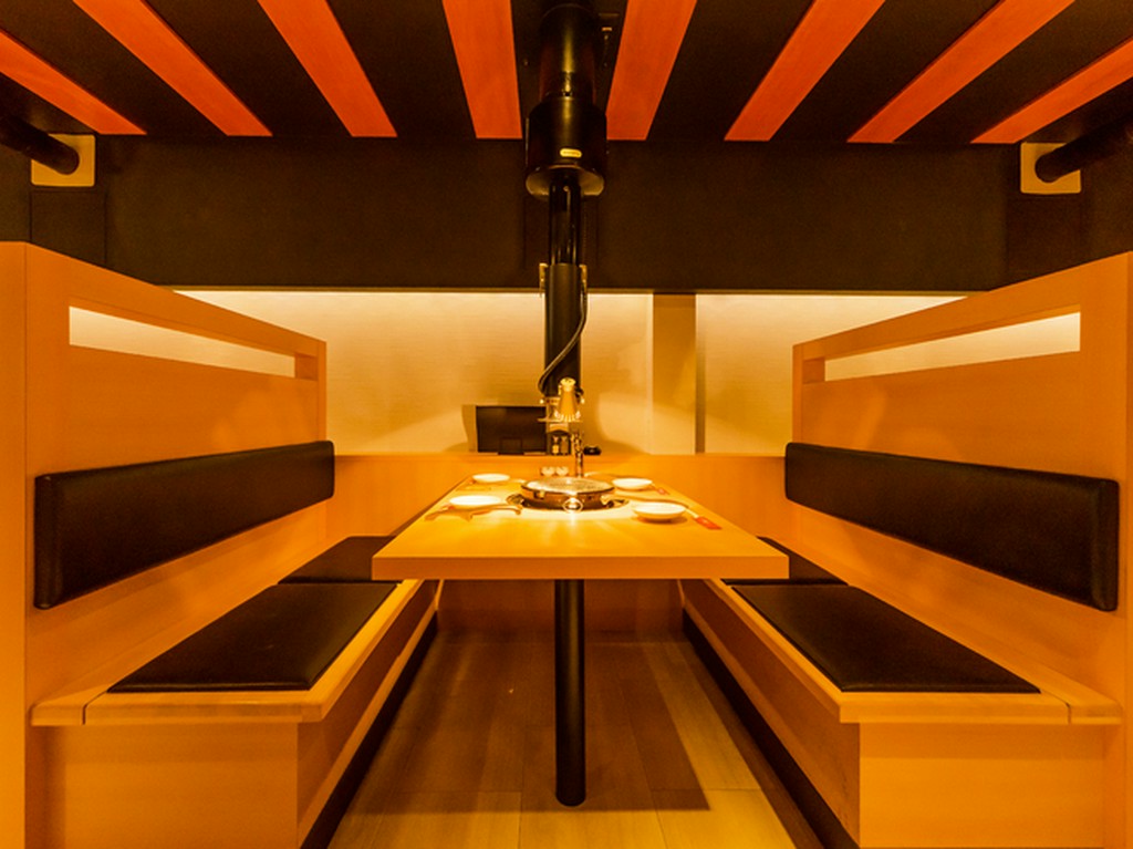 あまり人目を気にせずに、焼肉を楽しめるボックス席もあり