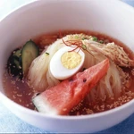 爽やかな酸味と辛味が絶妙
［カクテキ・サラダ］