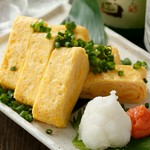 昔ながらの出汁巻き玉子。