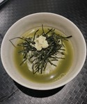 本わさびならではの辛味を感じられながら、さっぱりと召し上がれます。