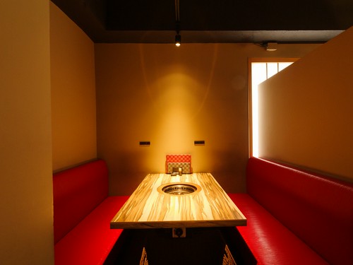 記念日や女子会などにふさわしい、4名用半個室