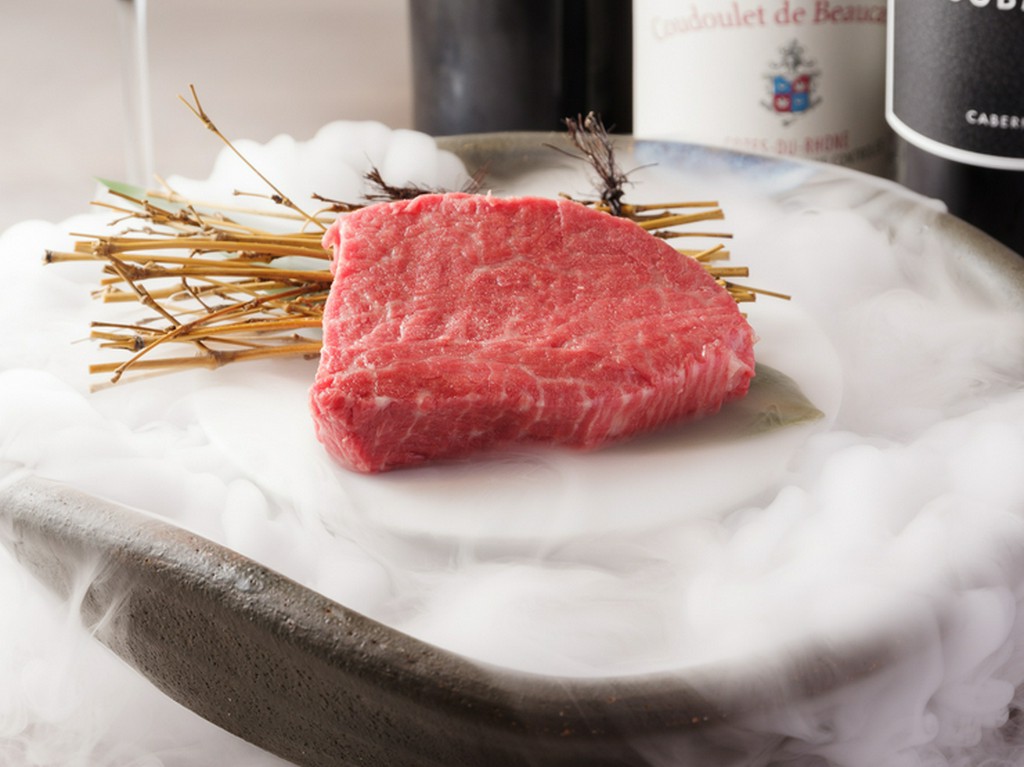 柔らかな食感と溢れる旨みがたまらない『女王シャトーブリアン』