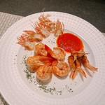 現在天使の海老の入荷が難しい為、ブラウンタイガーという海老でのご提供とさせて頂いております。