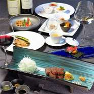 人気のフォアグラフランや炙り和牛の海苔巻き、ステーキは黒毛和牛のサーロインかランプがお選び頂けます。