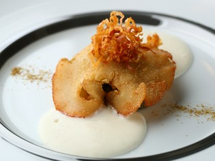 選び抜いた素材を使って仕上げた『フカヒレの鉄板焼』