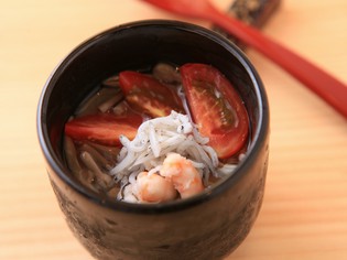 和風出汁の風味を効かせた爽やかな夏の一品『冷製茶碗蒸し』