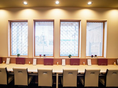 こだわりの食器を愛でながら酒を楽しむ瞬間はまさに粋