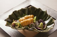 うにむらかみといえば・・・ミョウバン不使用の稀少な
生うに・・・感動の出会いをお愉しみください。