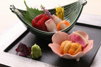うになし 三点盛り 2,420円（税込）
うに入り 五点盛り 4,400円（税込）
うに入り 三点盛り 3,300円（税込）