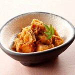 うに味噌とやわらかなあわびが絡み合う味わい深い旨味が絶品です。