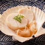 某テレビで考案されたメニューです。
とろ～りとろけるチーズとうにのバランスが美味。