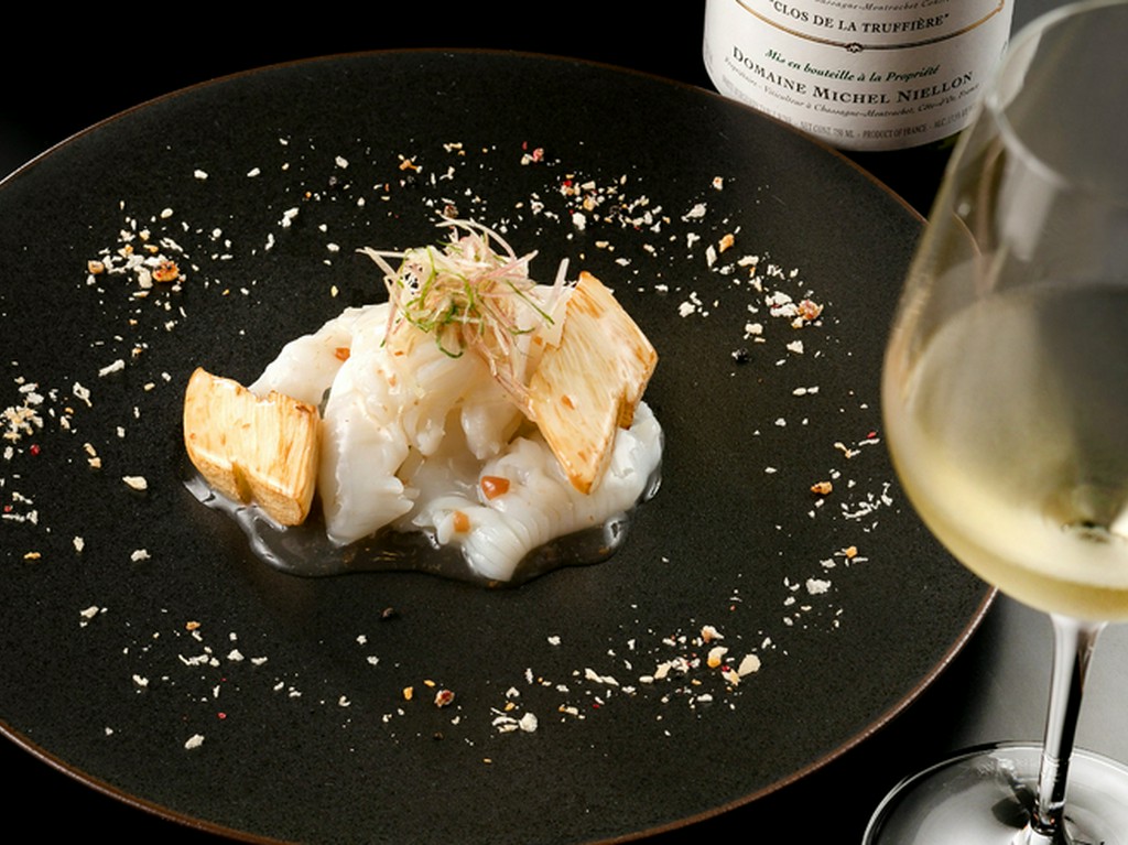 食材の食感や旨み、香りと五感を刺激する料理