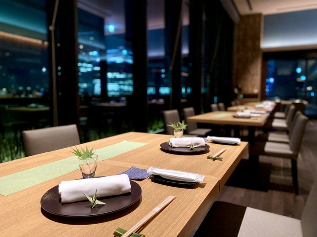 和をモチーフにした温かみのある空間。ゆったりとした時間を満喫