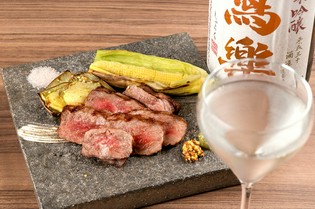 ジューシーかつ芳醇な味わい『宮崎和牛ロース炭火焼き』