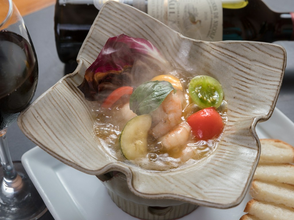 女性層にも好評『海老のアヒージョ』