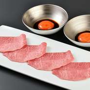 自家製の割り下が味の決め手。柔らかくとろけるような『黒毛和牛すき焼き』一人前　※2名様より承ります。