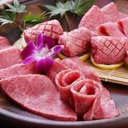 お肉はすべて国産の黒毛和牛を使用しています。