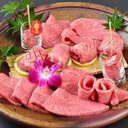 国産黒毛和牛ならではの旨み、霜降りの甘みをご堪能ください。