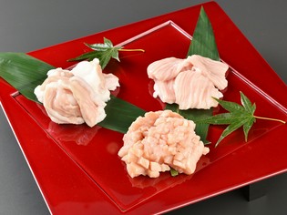 独特の味や食感が楽しめる、その日におろした鮮度抜群のホルモン